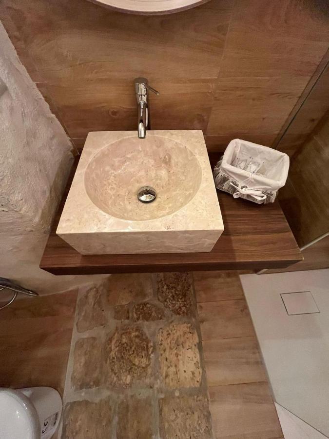 지오이아델콜레 La Segreta Del Castello, Private Access B&B 외부 사진